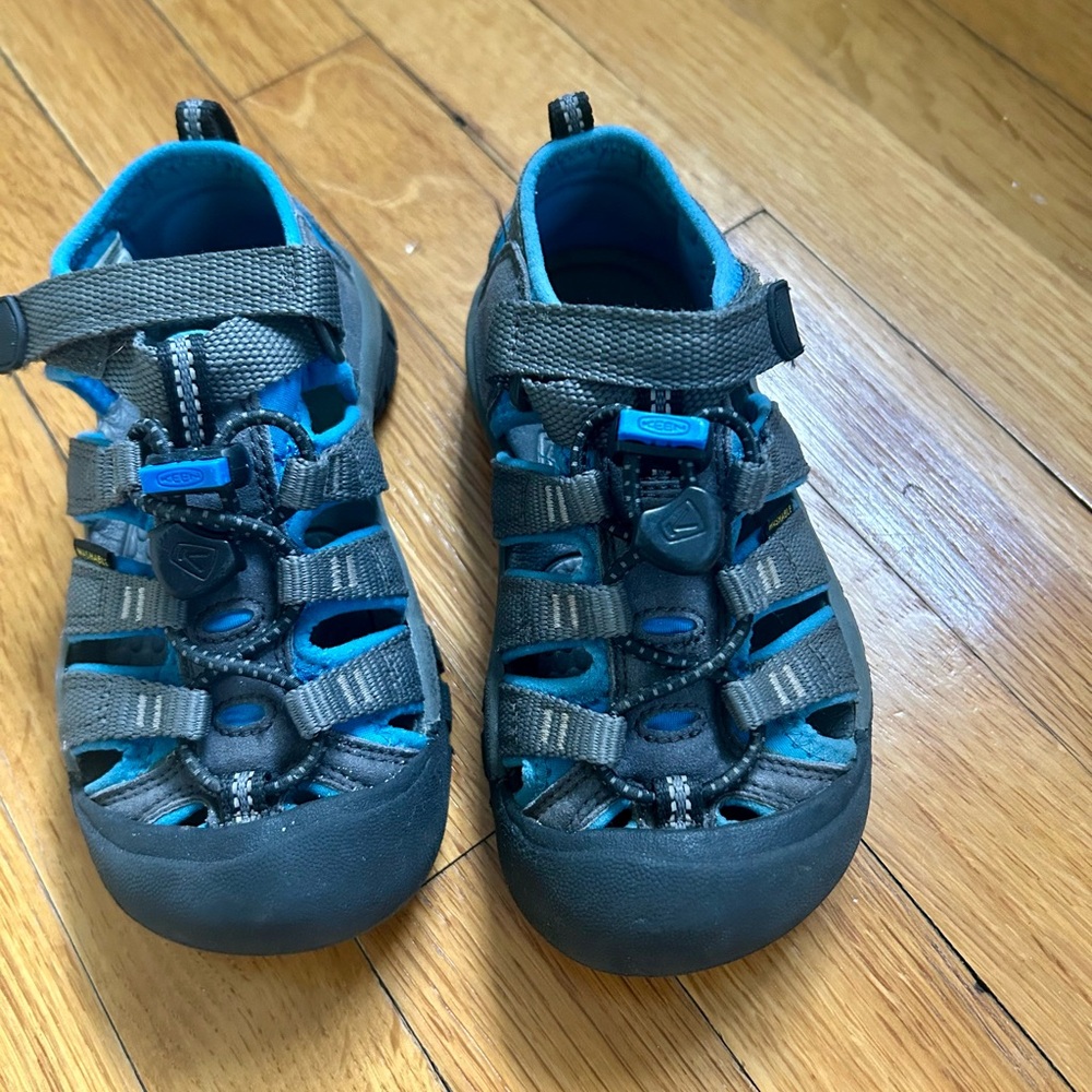 Kids, size 11, Keen Blue and Gray Sandals with Adjustable Straps. Barely worn.